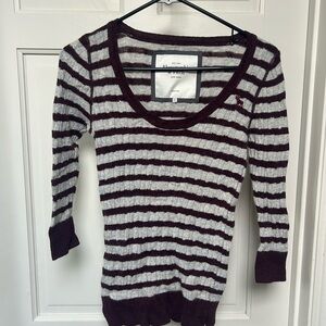 Abercrombie & Fitch Women's Sweater - Burgundy and Light Gray Stripes